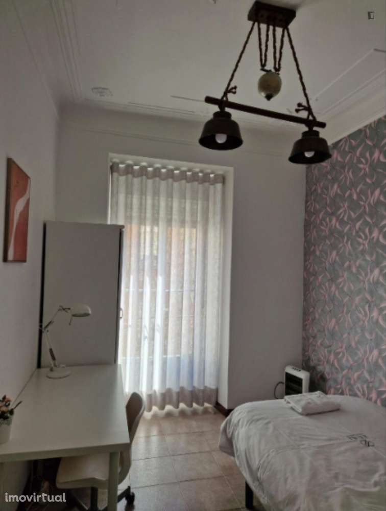 Quarto - localizado em Penha de França Lisbon - Grande imagem: 3/9