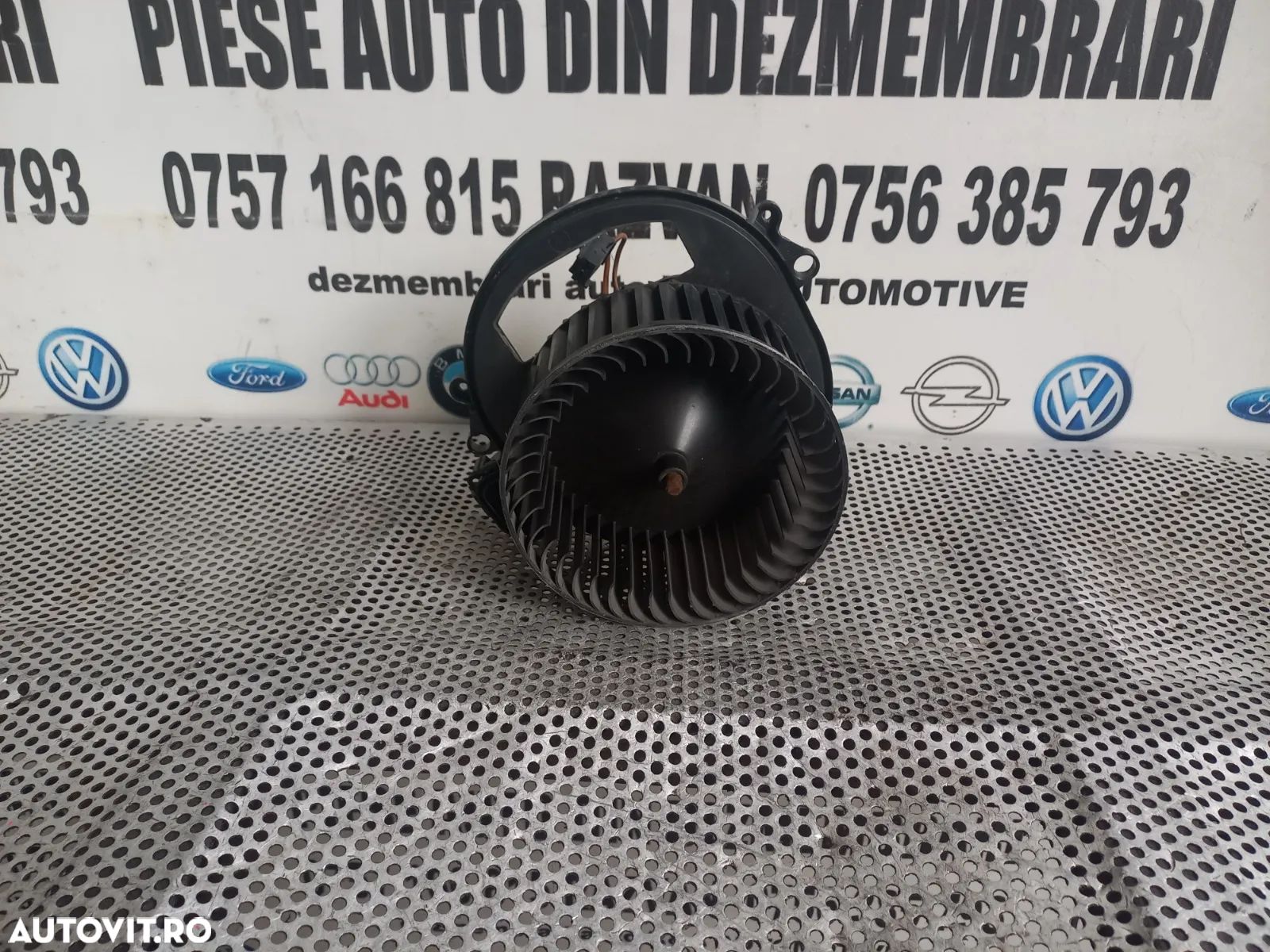 Aeroterma Bord Ventilator Habitaclu Volan Dreapta Bmw F30 F31 320 D Motor N47D20D - Dezmembrari Ara - 1