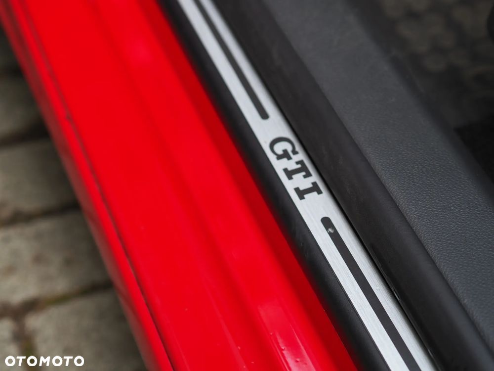 Volkswagen Golf 2.0 GTI - 24