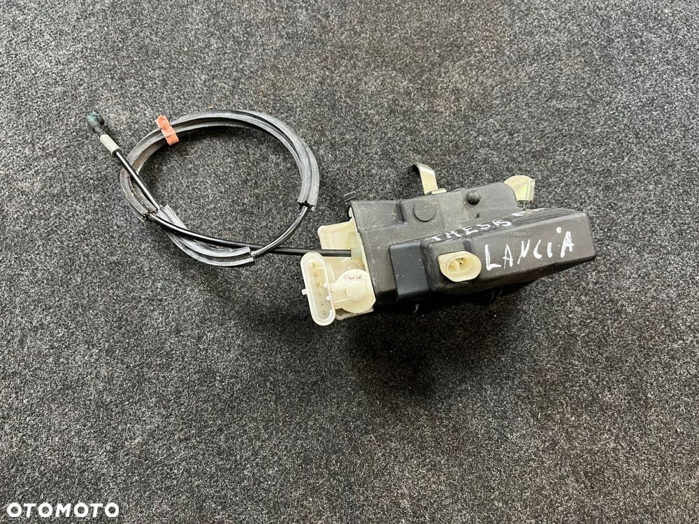 lancia thesis zamek drzwi prawy przód przedni europa 62 pin