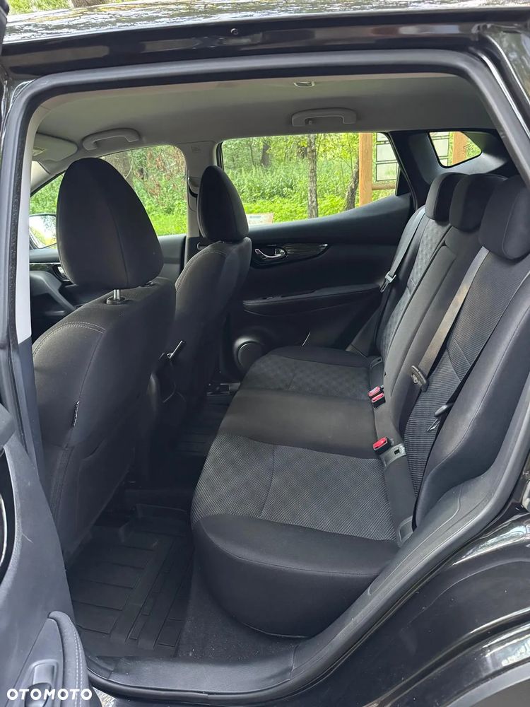 Nissan Qashqai 1.6 DIG-T N-Connecta - 33