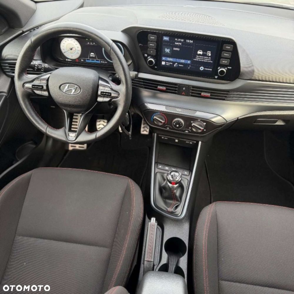 Hyundai i20 - 25