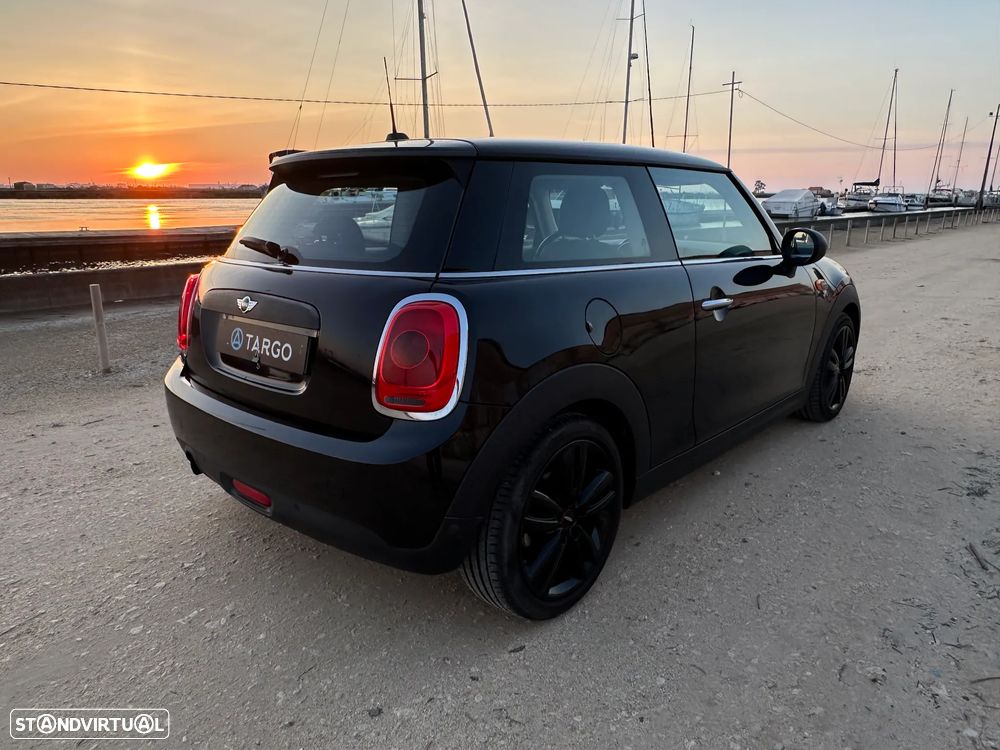 MINI 3 Portas One - 31