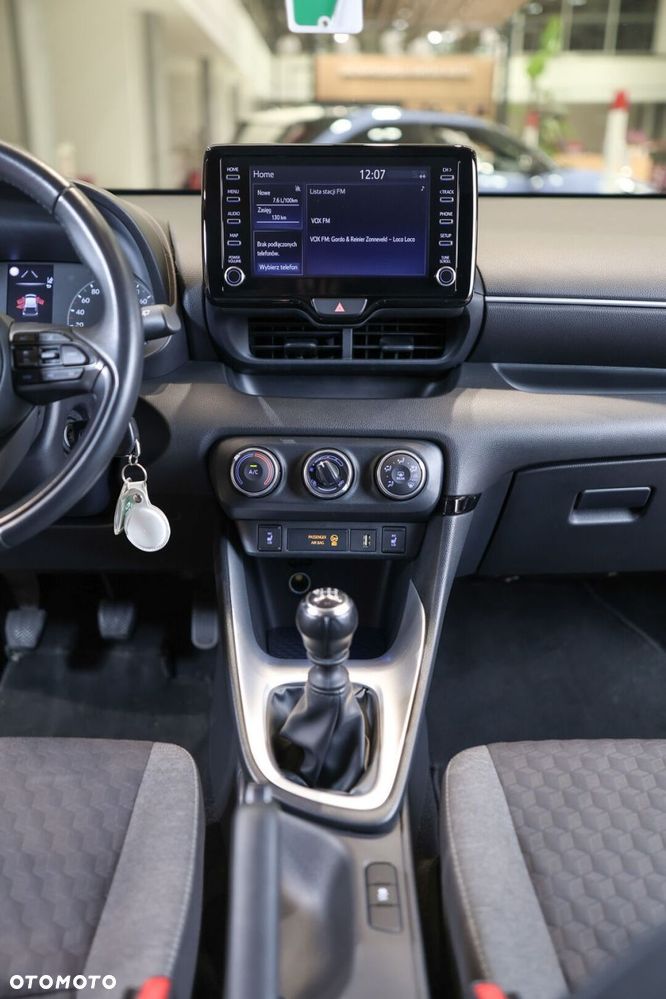 Toyota Yaris 1.5 Comfort - 22