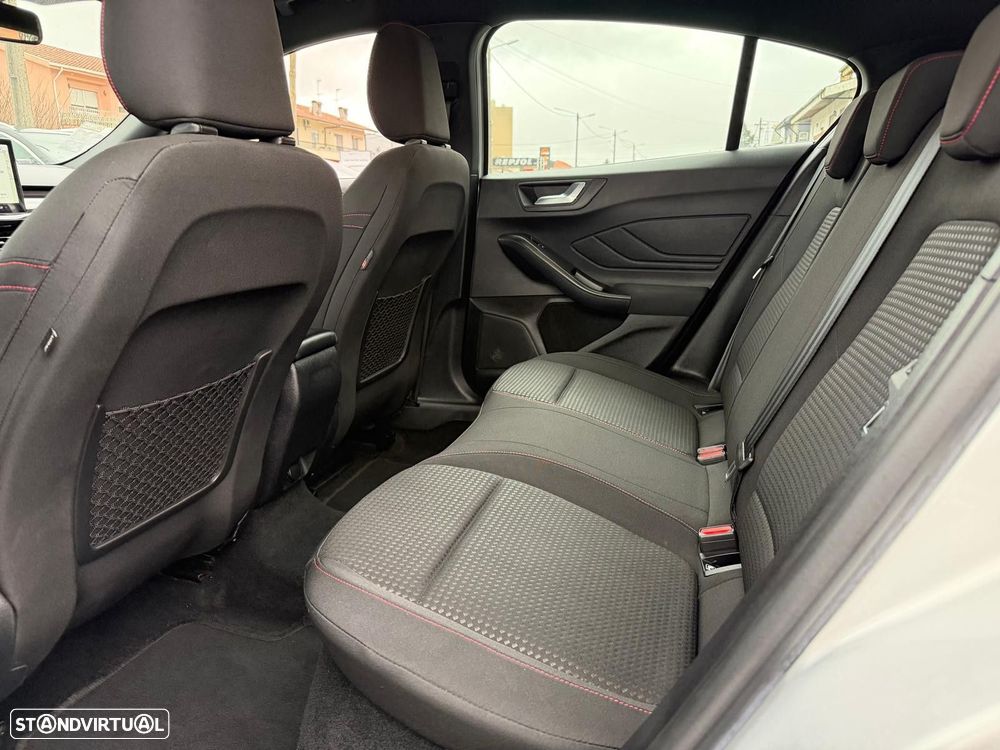 Ford Focus 1.0 EcoBoost MHEV ST-Line - 10
