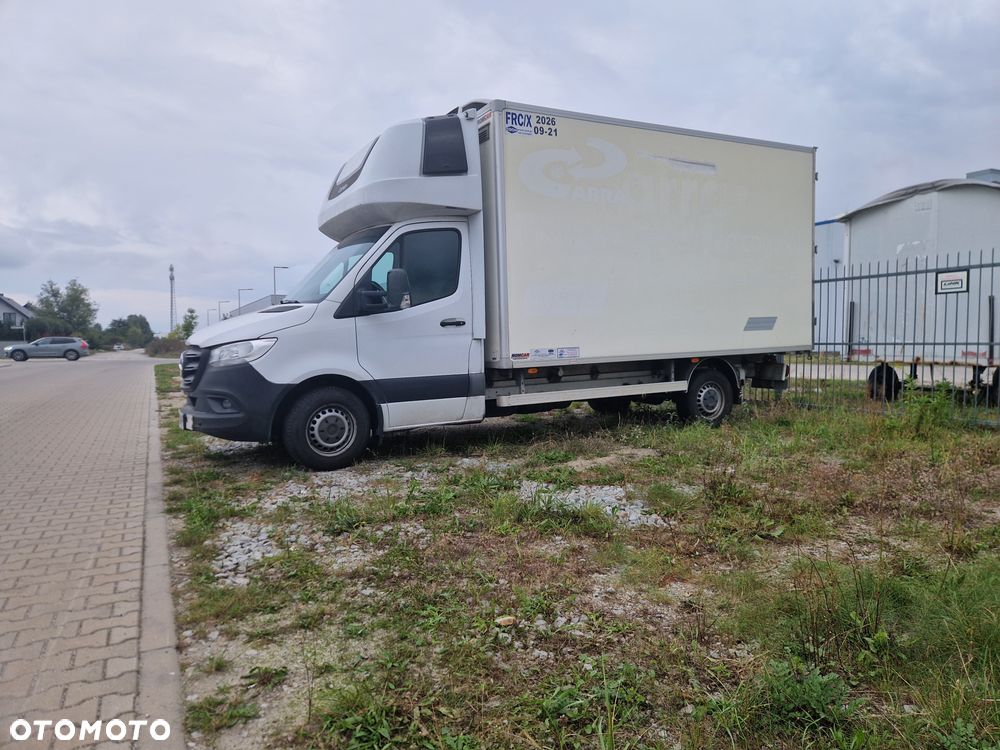 Mercedes-Benz SPRINTER - 11