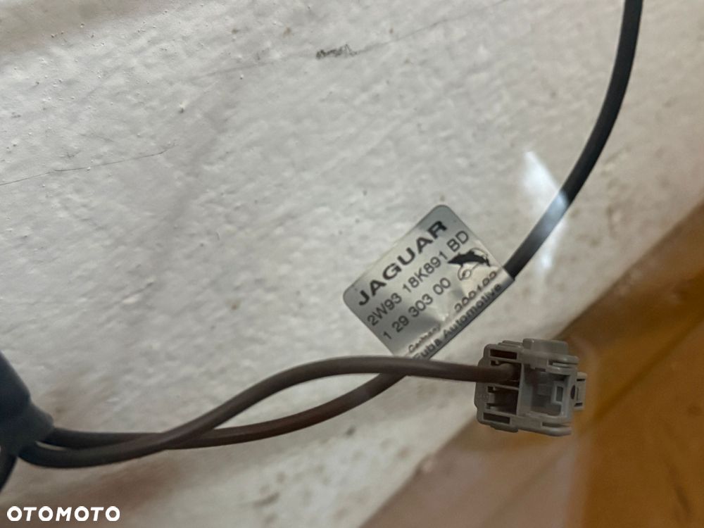 Szyba tylna Jaguar XJ8 zielona grzana antena 2003r sedan - 3