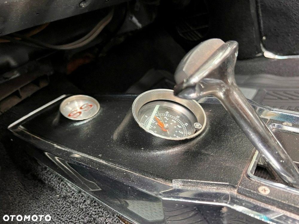 Chevrolet Impala - 24