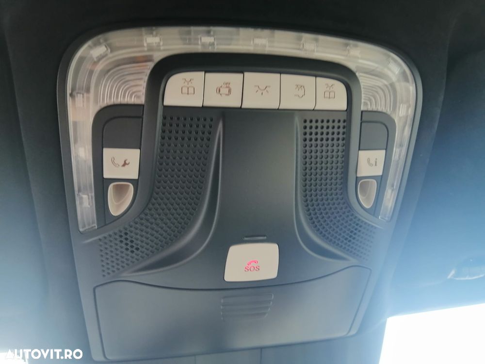 Mercedes-Benz V 220 d kompakt 9G-TRONIC Avantgarde - 34