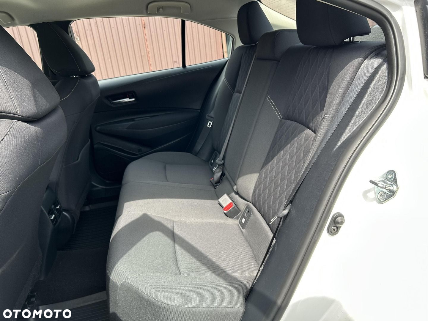 Toyota Corolla - 13