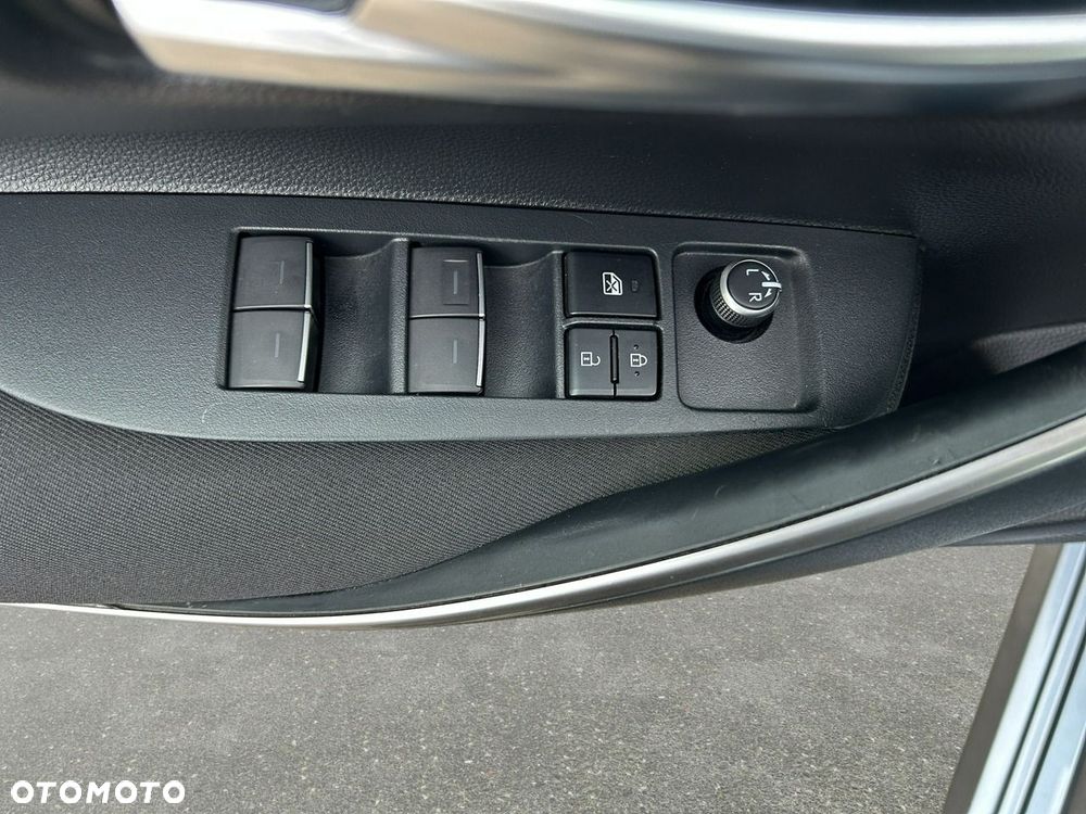 Toyota Corolla - 11