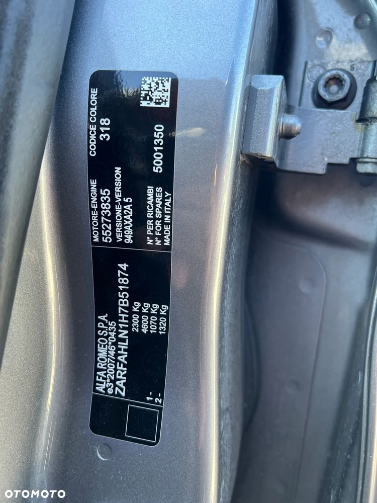 Alfa Romeo Stelvio 2.0 Turbo 16V AT8-Q4 Intensa - 18