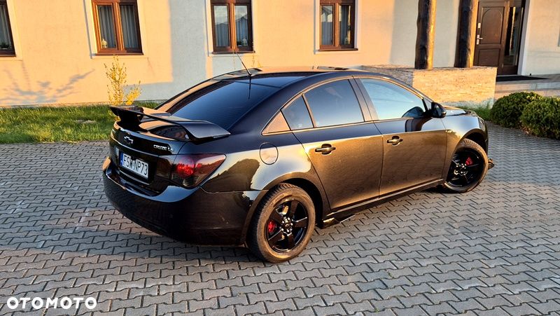 Chevrolet Cruze 1.6 - 26