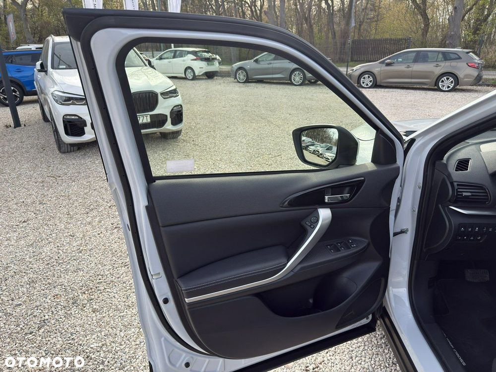 Mitsubishi Eclipse Cross - 16