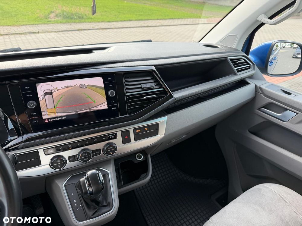 Volkswagen Caravelle 2.0 TDI L2 Comfortline DSG - 16