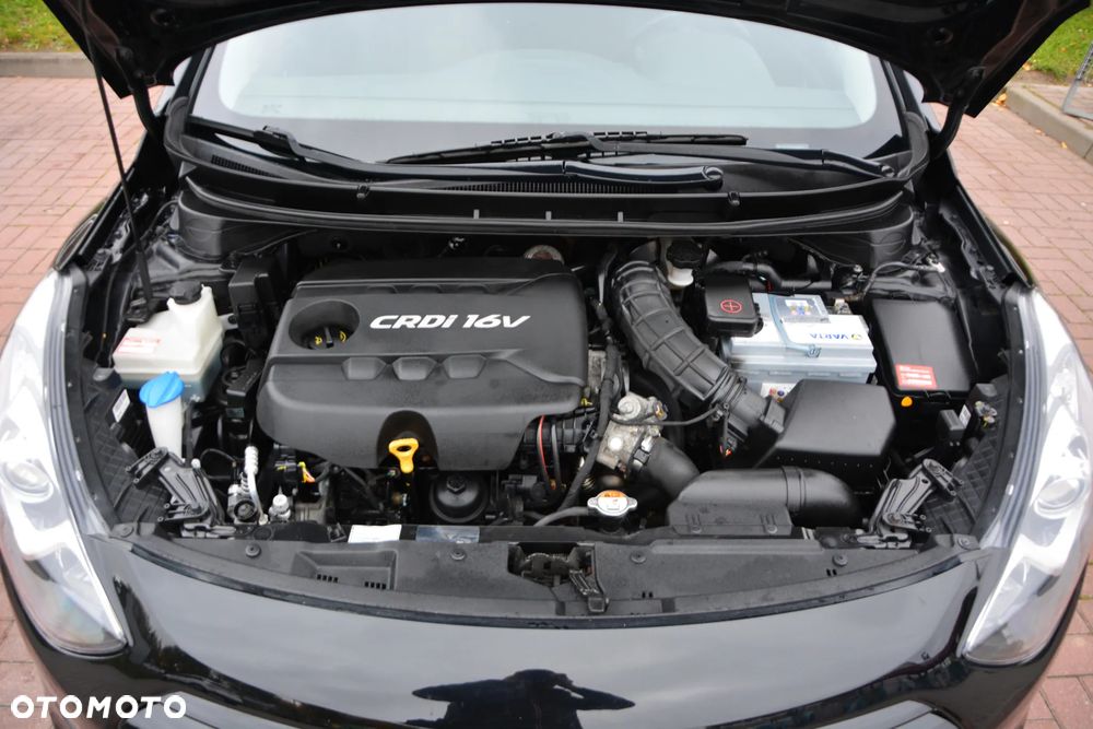 Hyundai i30 1.6 CRDI Fifa World Cup Edition - 26