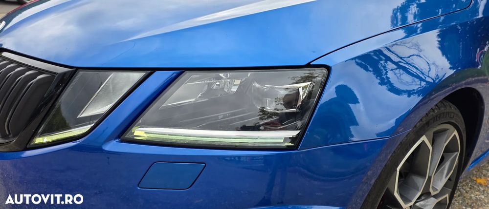 Skoda Octavia 2.0 TDI DSG RS - 18