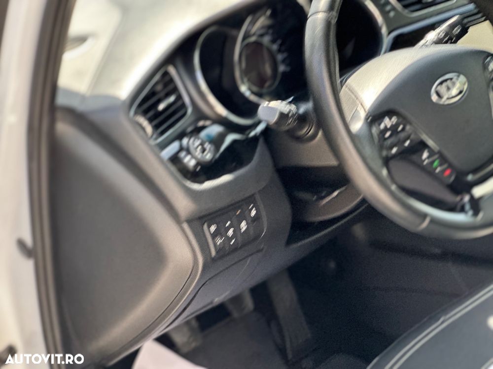 Kia Ceed 1.4 CRDi 90 Spirit - 13