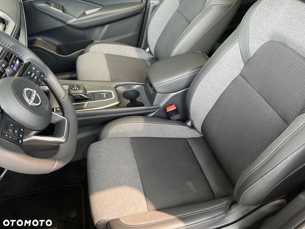 Nissan Qashqai 1.3 DIG-T MHEV N-Connecta Xtronic - 12