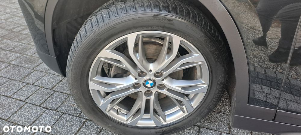 BMW X1 xDrive18d xLine - 12