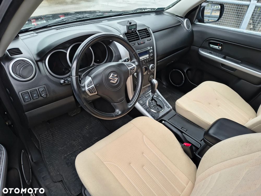 Suzuki Grand Vitara - 8