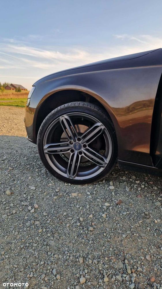 Audi A4 Avant - 6