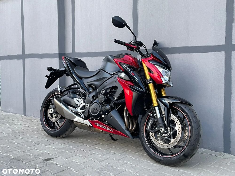 Suzuki GSX - 1