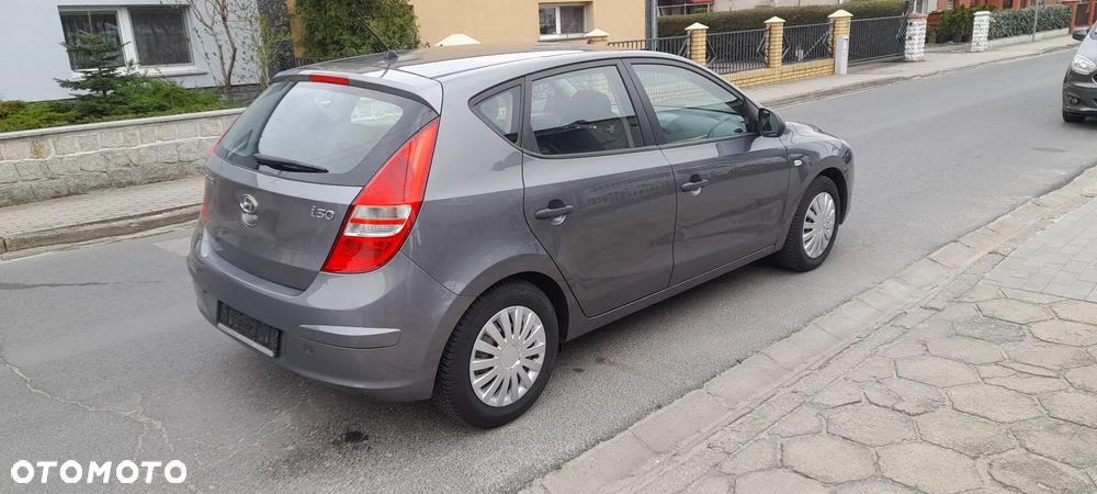 Hyundai i30 1.4 Blue Classic - 13