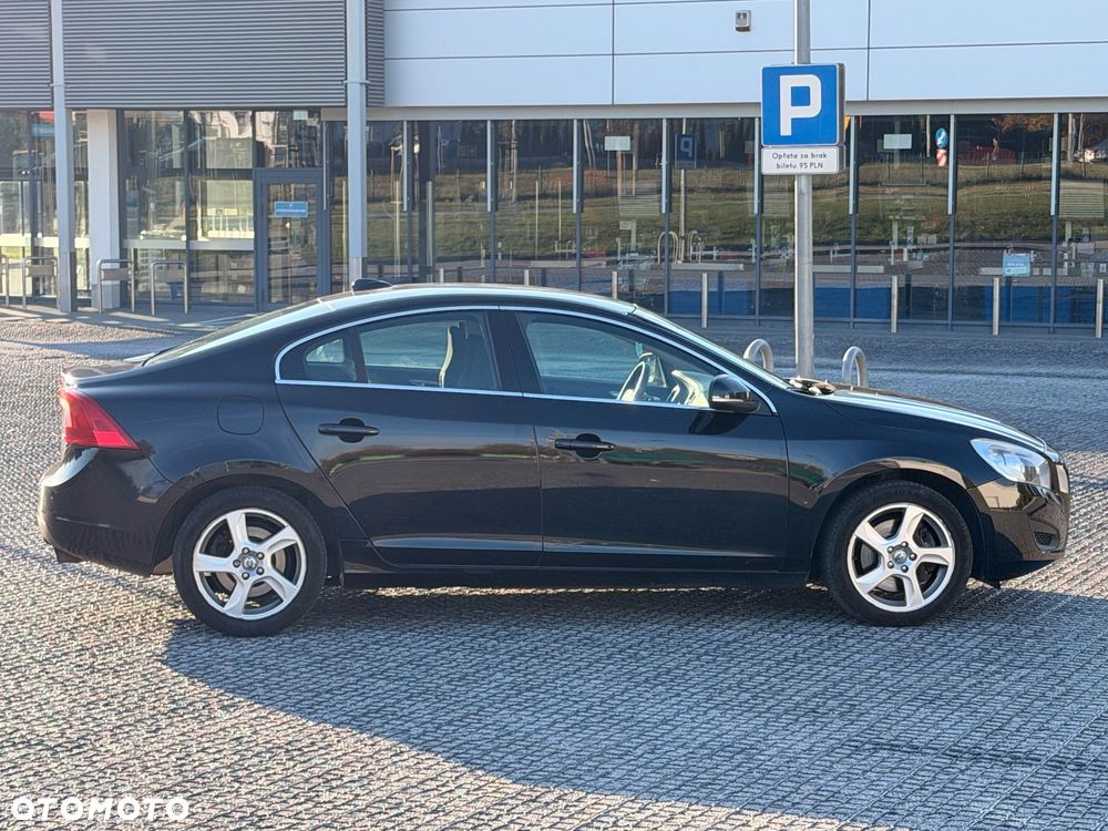 Volvo S60 - 4