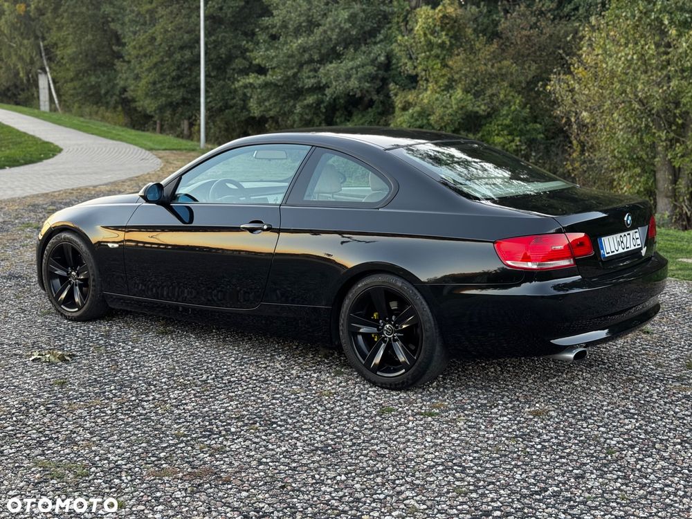 BMW Seria 3 320d Coupe - 6