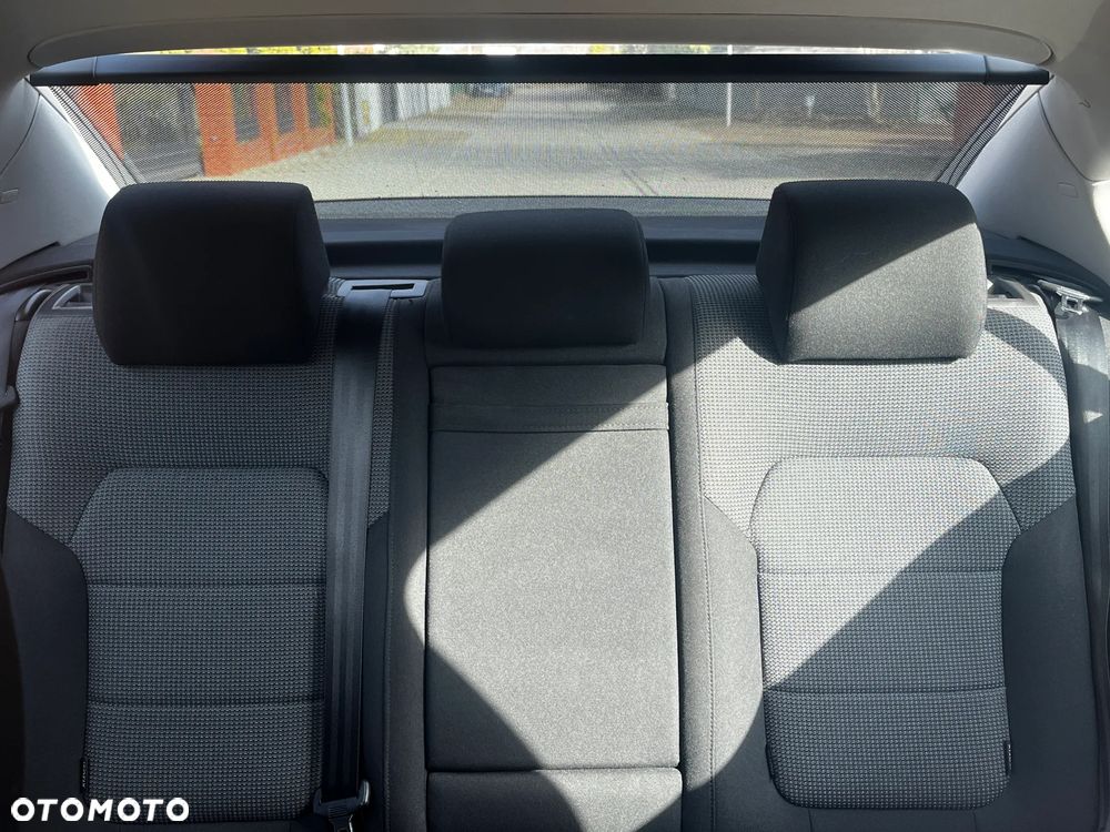 Volkswagen Passat 1.4 TSI Comfortline - 24