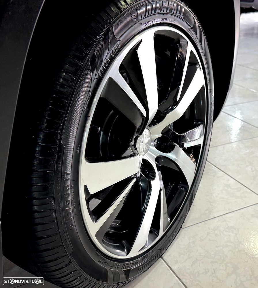 Peugeot 2008 1.2 PureTech GT Line EAT6 - 26
