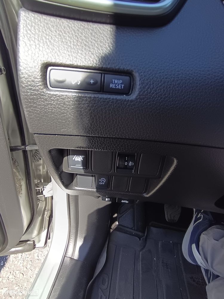Nissan Qashqai 1.3 DIG-T N-Connecta J18 - 13