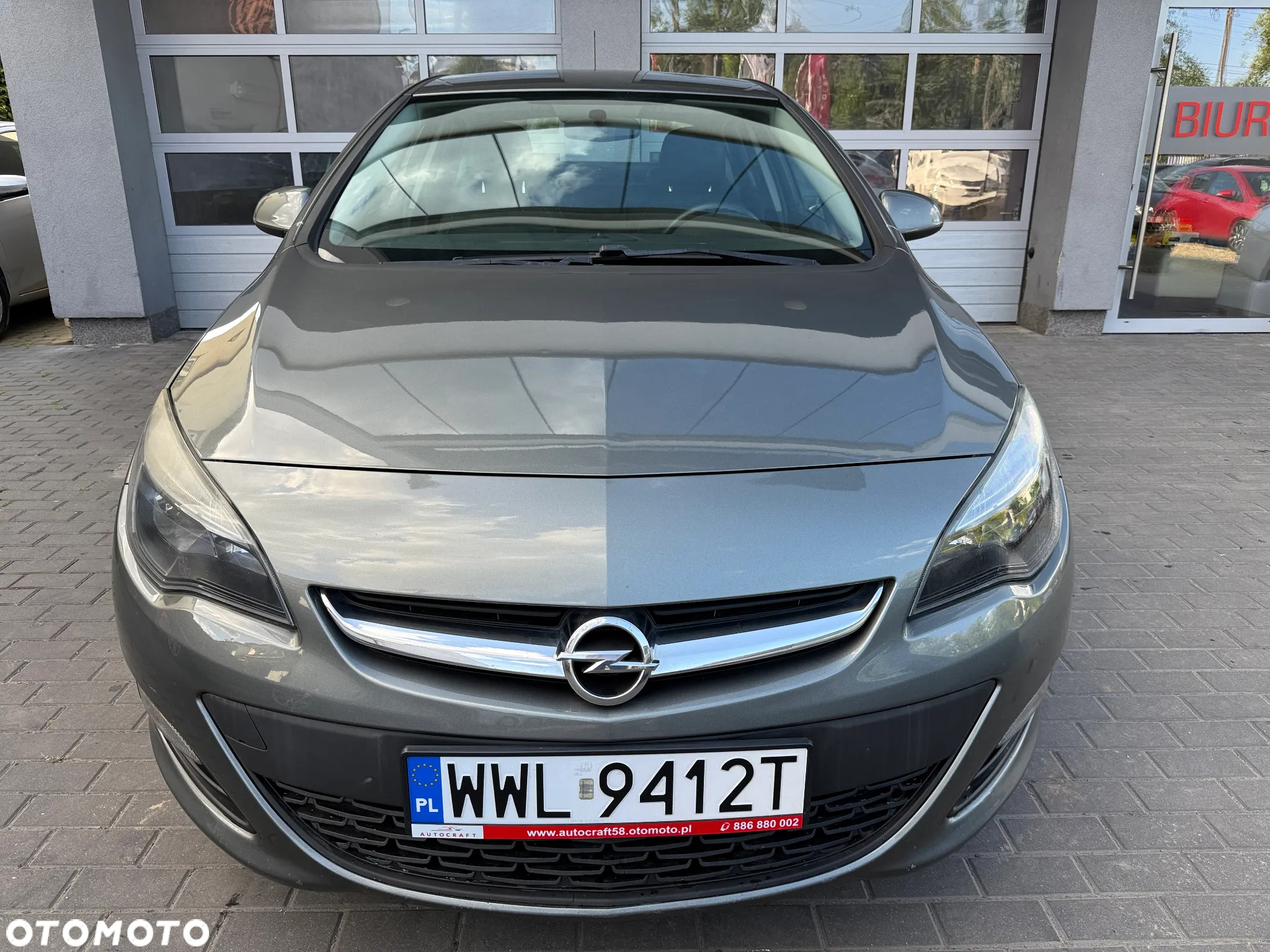 Opel Astra IV 1.4 T Business EU6 - 2