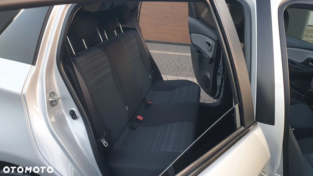 Toyota Yaris - 26