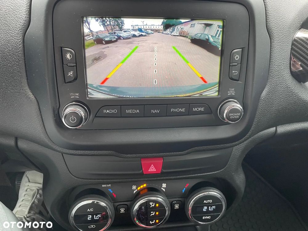 Jeep Renegade - 17