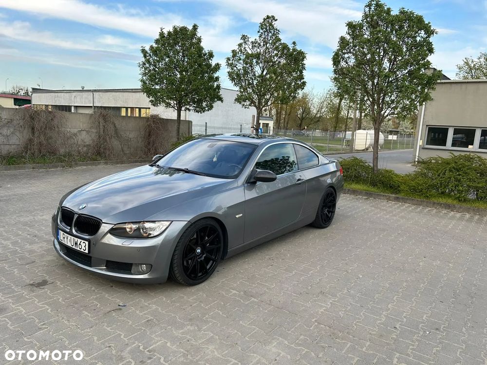 BMW Seria 3 330i xDrive - 1