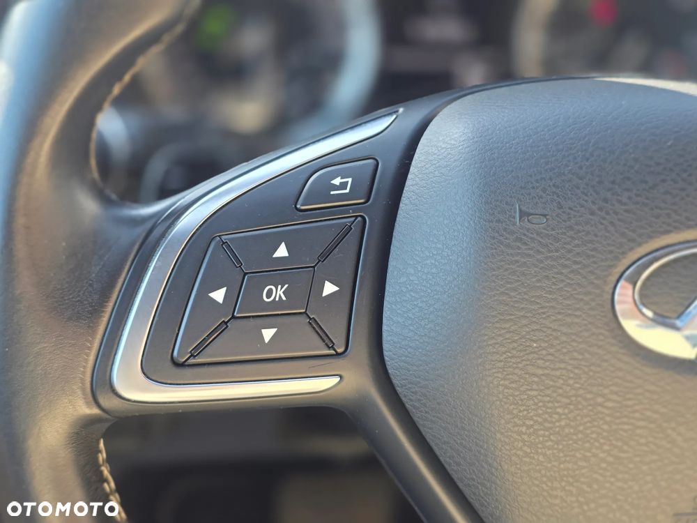 Infiniti Q30 2.2d Premium Tech 7DCT - 28