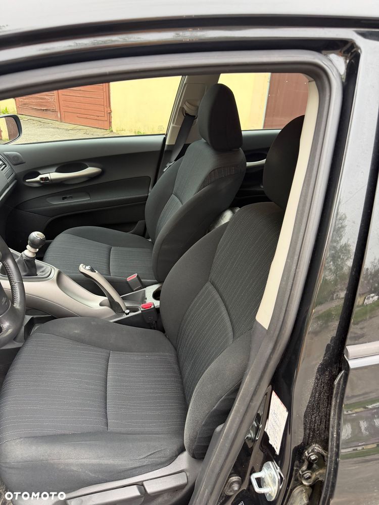Toyota Auris 1.4 D-4D Premium - 9