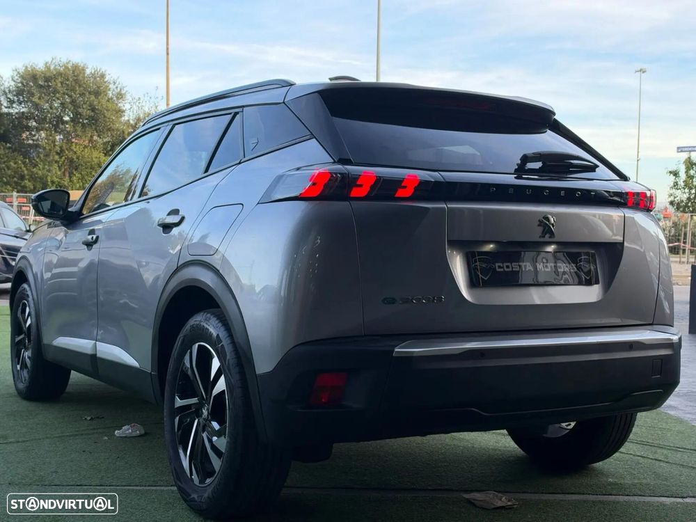 Peugeot e-2008 Allure Pack - 4