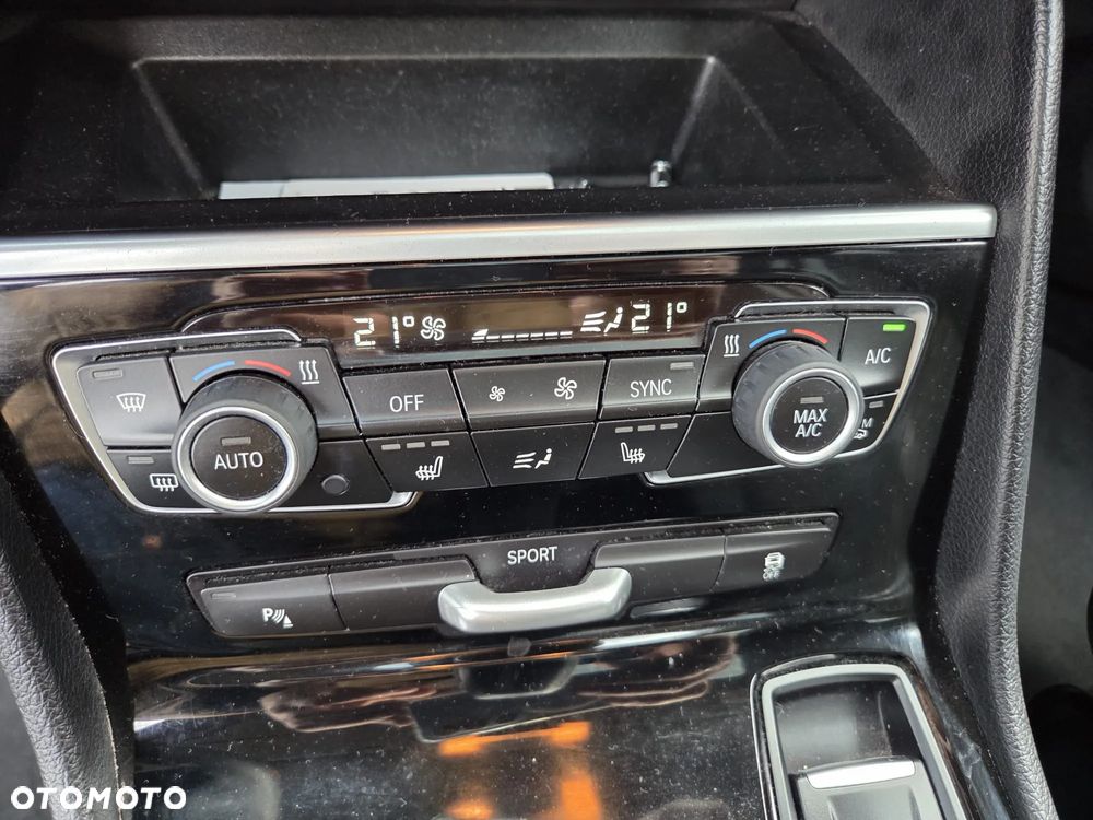 BMW Seria 2 218i GT Sport Line - 23