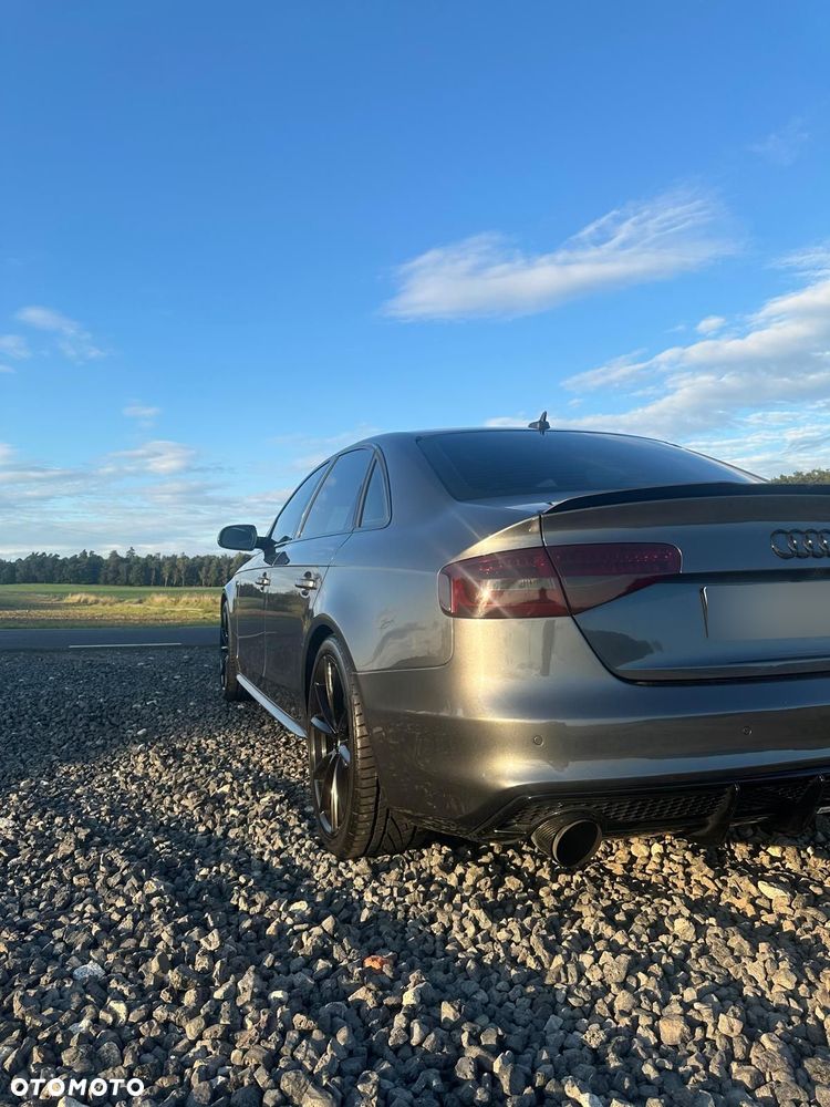 Audi A4 Limousine 2.0 TFSI Quattro - 30