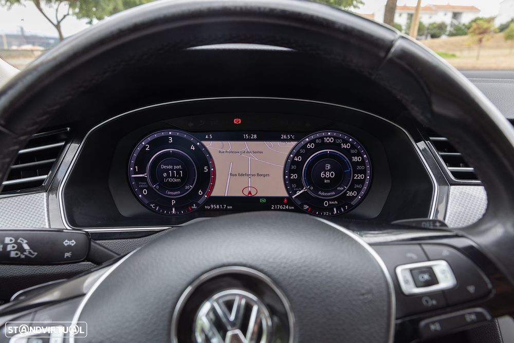 VW Passat Alltrack 2.0 TDI DSG - 17