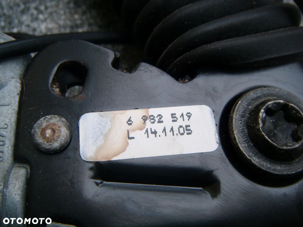 bmw e-61 05r napinacz pasa lewy przód 6982519 - 2