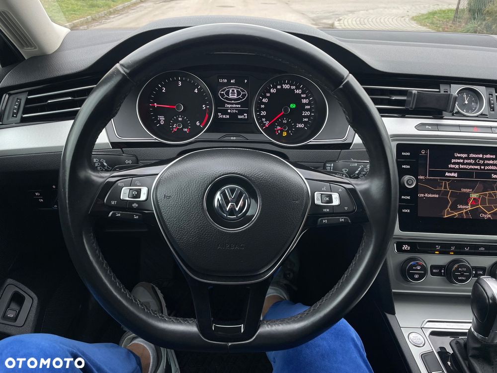 Volkswagen Passat 2.0 TDI DSG (BlueMotion Technology) Comfortline - 8