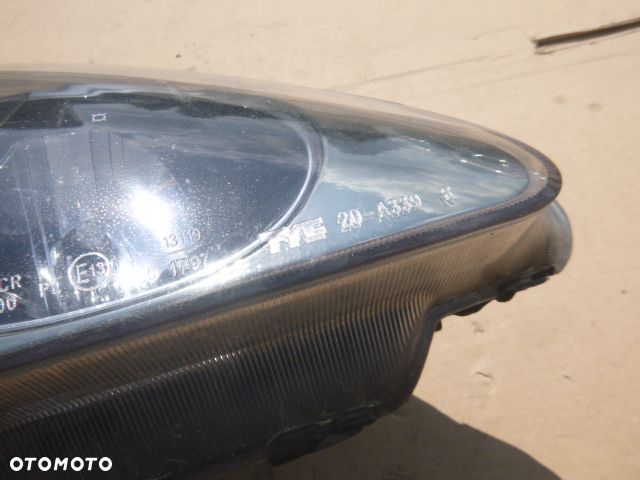 LAMPA PRAWY PRZÓD PRAWA PRZEDNIA HONDA CIVIC VII LIFT HB 5D 04-06 - 23