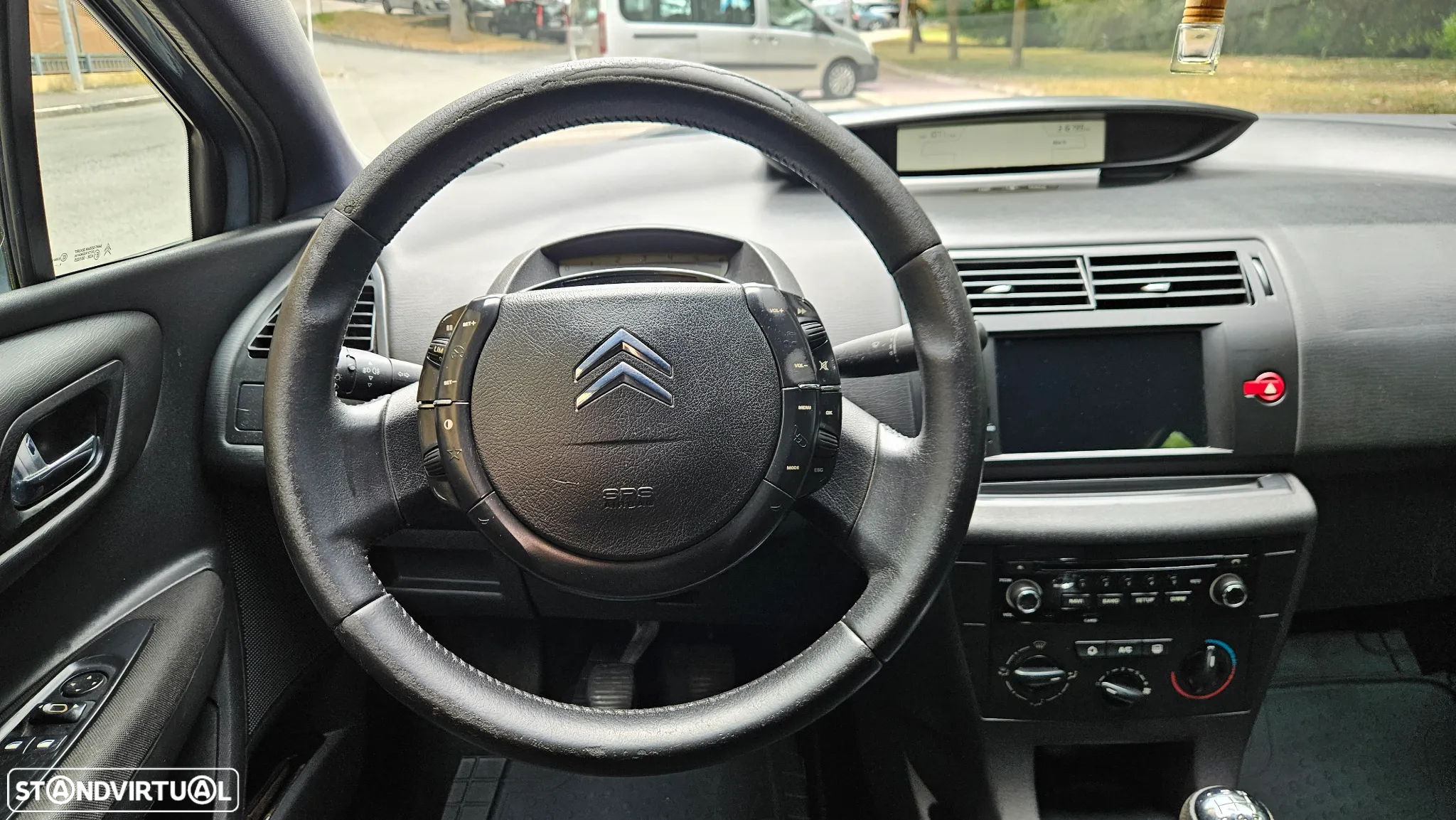 Citroën C4 1.6 HDi 110 Exclusive - 14