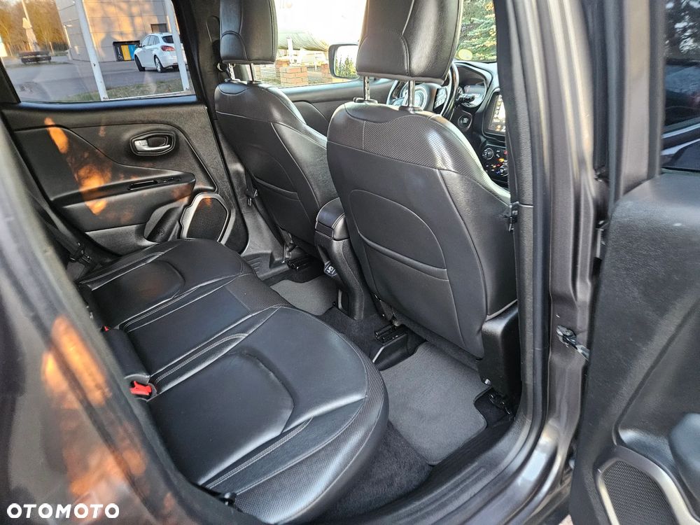 Jeep Renegade 1.6 MultiJet DSG Limited - 34