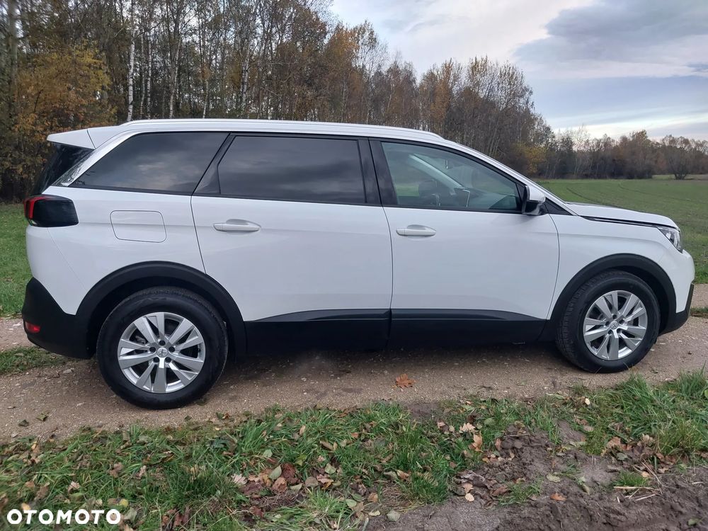 Peugeot 5008 - 8