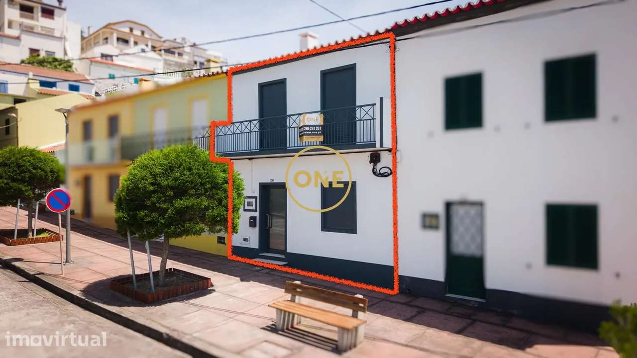 Moradia T2 Totalmente Remodelada em Frente à Praia da Ribeira Quente - Grande imagem: 2/33